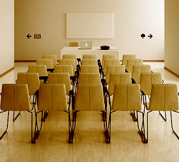 Stapelbare Stuhle mit Schreibtafel fur Schulungsraume, Konferenzen, Kongresse, Seminare
