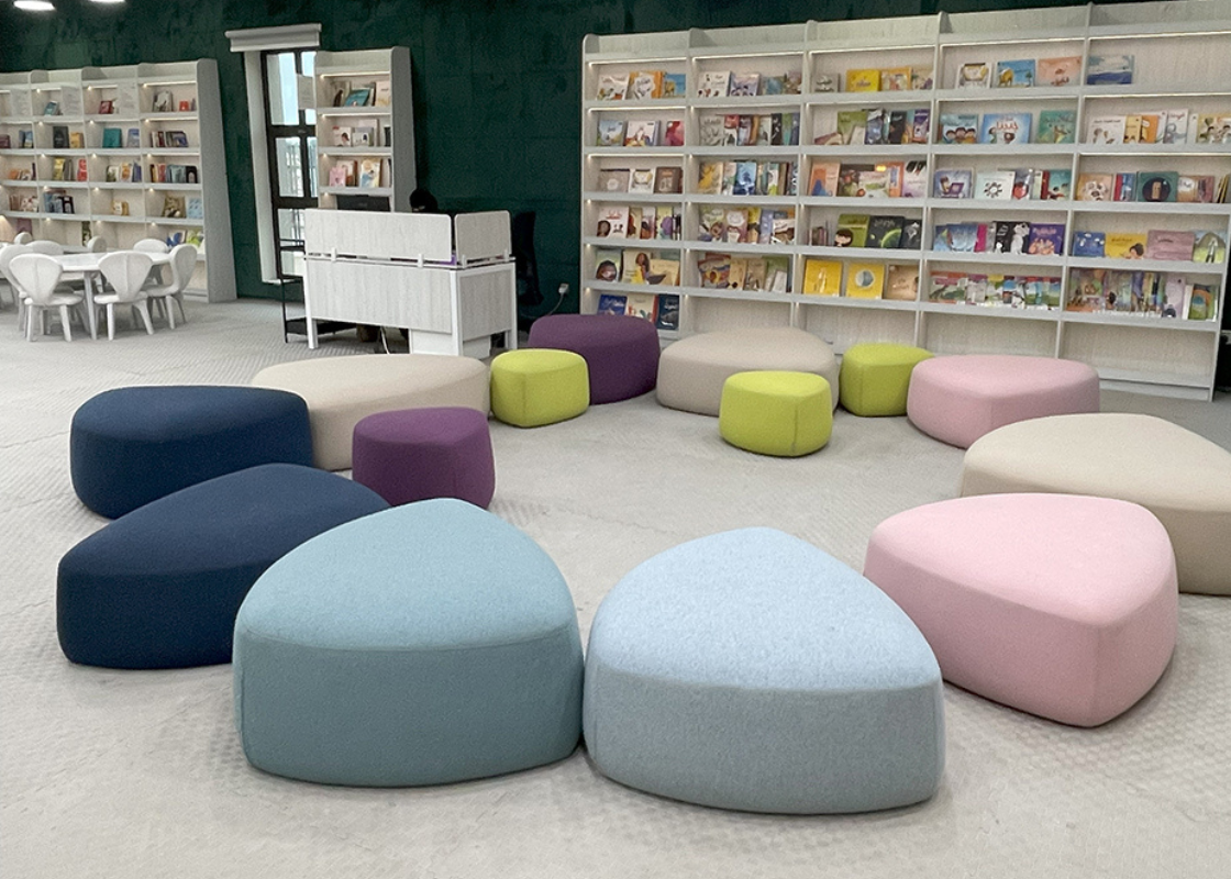 gogo-Bibliothekseinrichtung