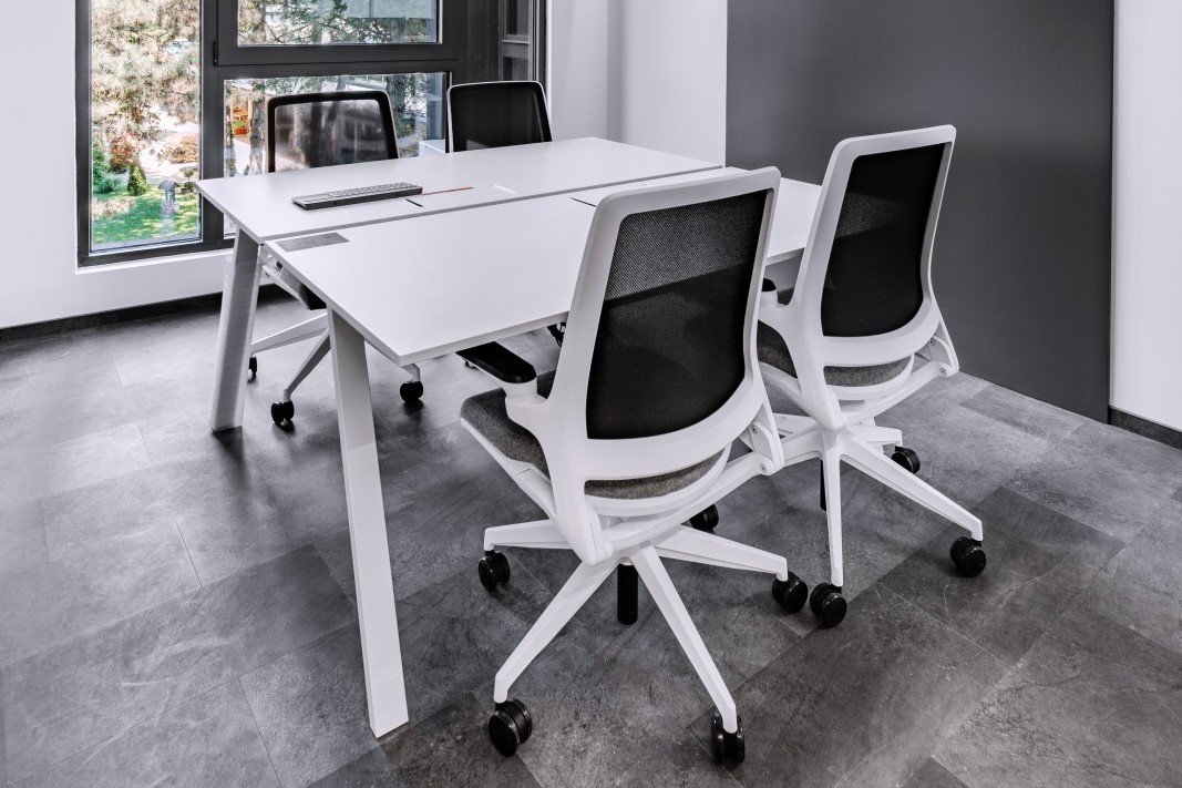 Astra-Einrichtung-für-Open-Space-Büros-1