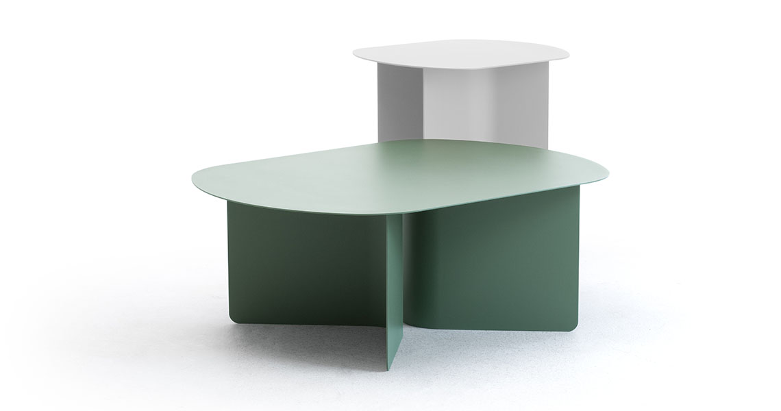 farbiger-couchtisch-m-modernem-style-metallgestell-slim-img-02