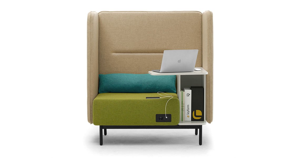 buro-lounge-sofa-m-tisch-und-trennwand-around-box-img-01