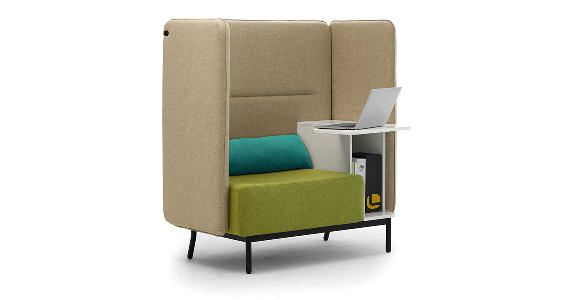 buro-lounge-sofa-m-tisch-und-trennwand-around-box-img-02