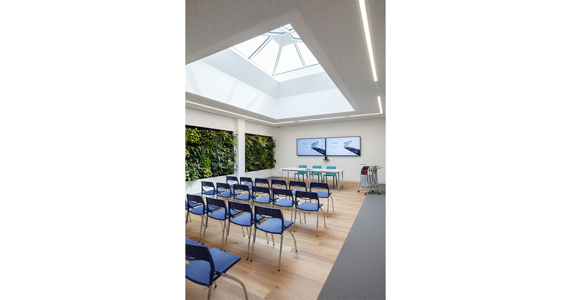 klappstuhl-fur-mehrzweckraum-arcade-img-10